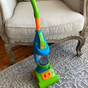 Kids play vacuum